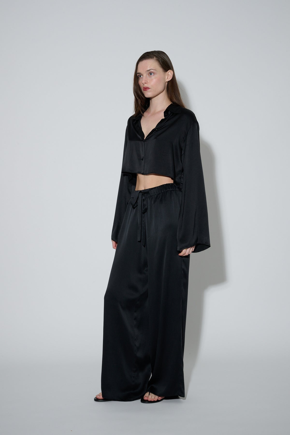 Cropped Button Up Black