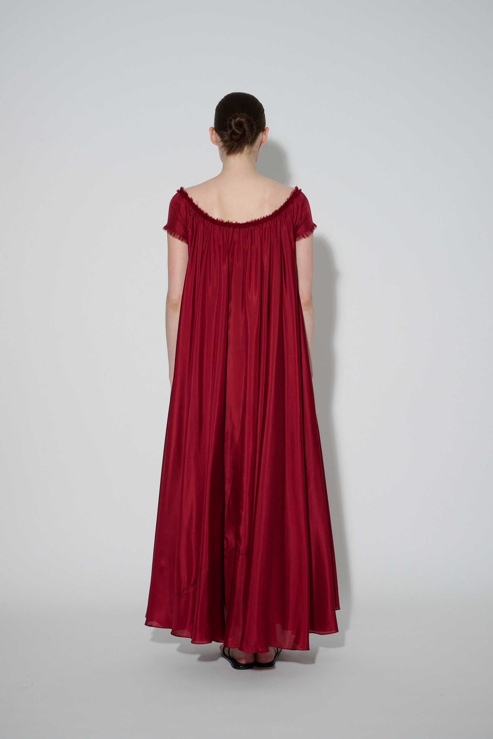 Lady of Shallot Dress Bordeaux